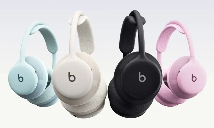 Beats 360 posicionado em estúdio destacando suas almofadas trocáveis