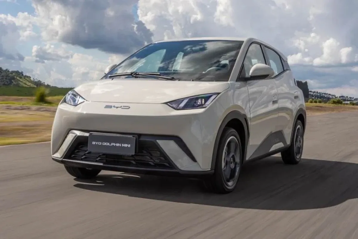 BYD Dolphin Mini desvalorizou 13,7% após dois anos de mercado; veja cotação Fipe