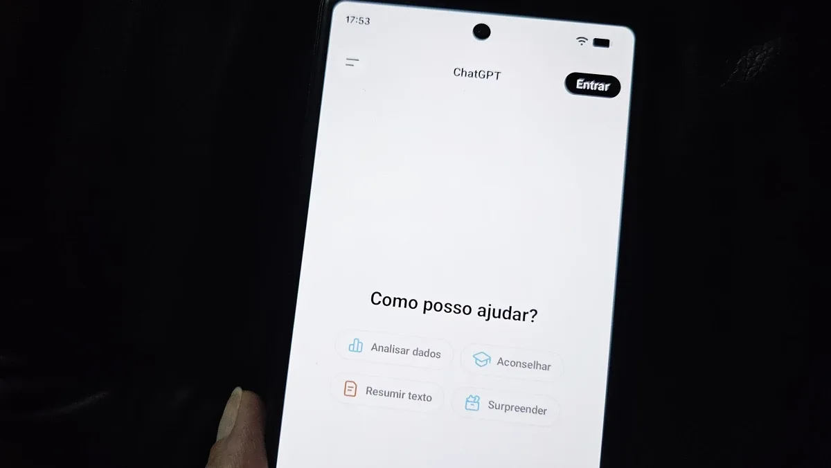 Tela de computador exibindo painel de controle de inteligência artificial avançada