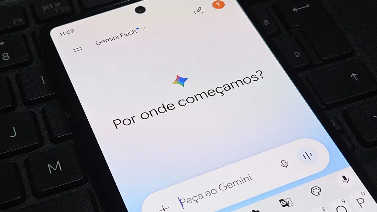 Smartphone executando aplicativo de inteligência artificial com integração externa