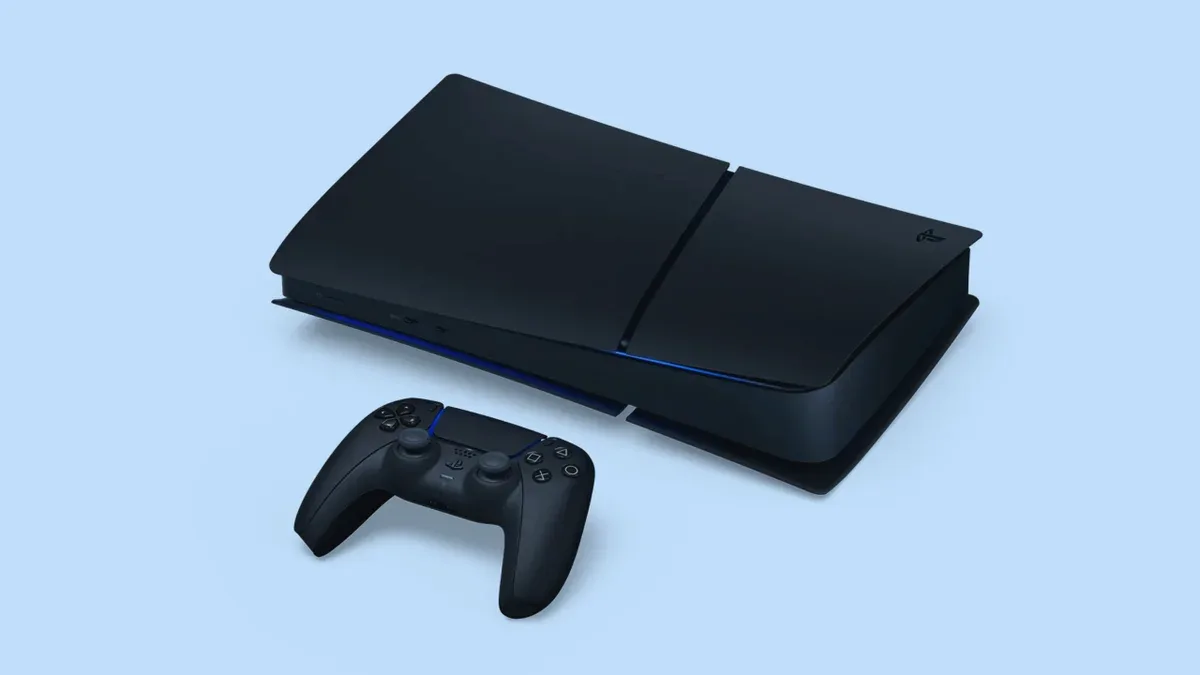 Console PlayStation 5 na cor preta exposto em estúdio com iluminação suave